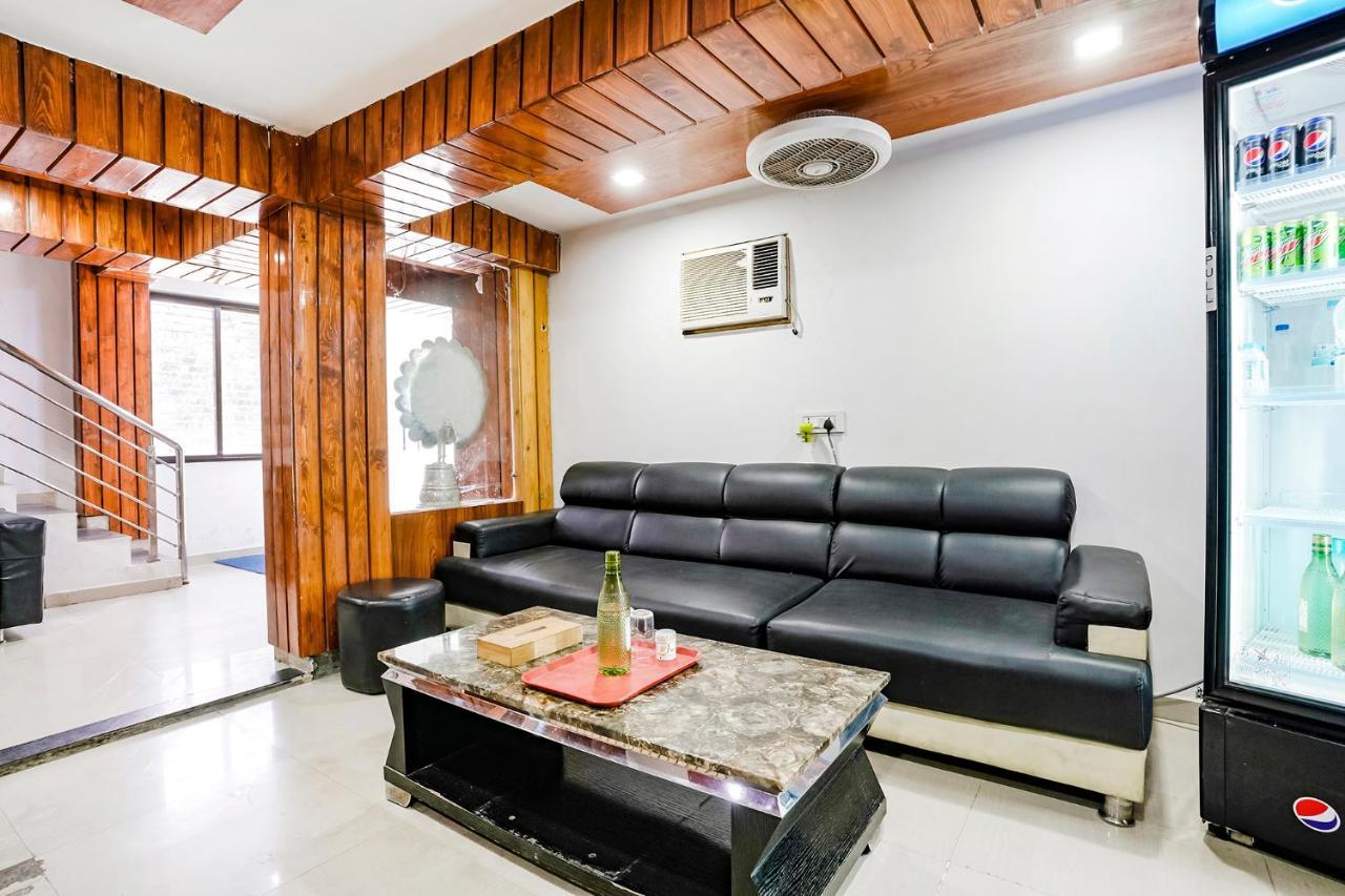 Fabhotel Vrundavan, Athwa Bhatha Exterior photo