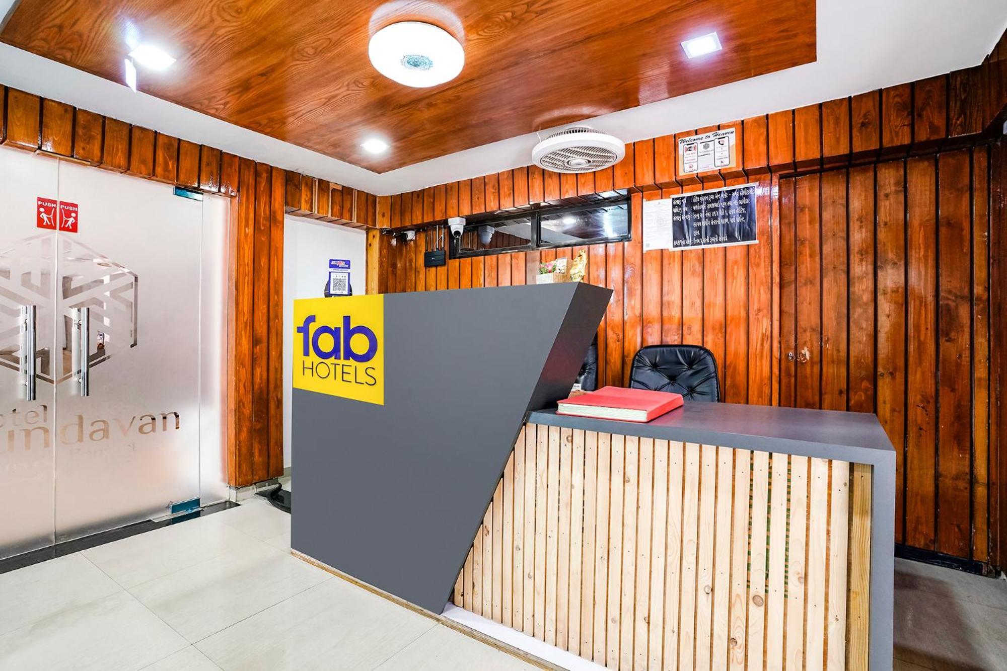 Fabhotel Vrundavan, Athwa Bhatha Exterior photo
